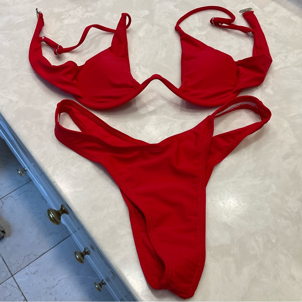 Bikini Two Piece, Red, Size M, NWOT, Removable Top Insert